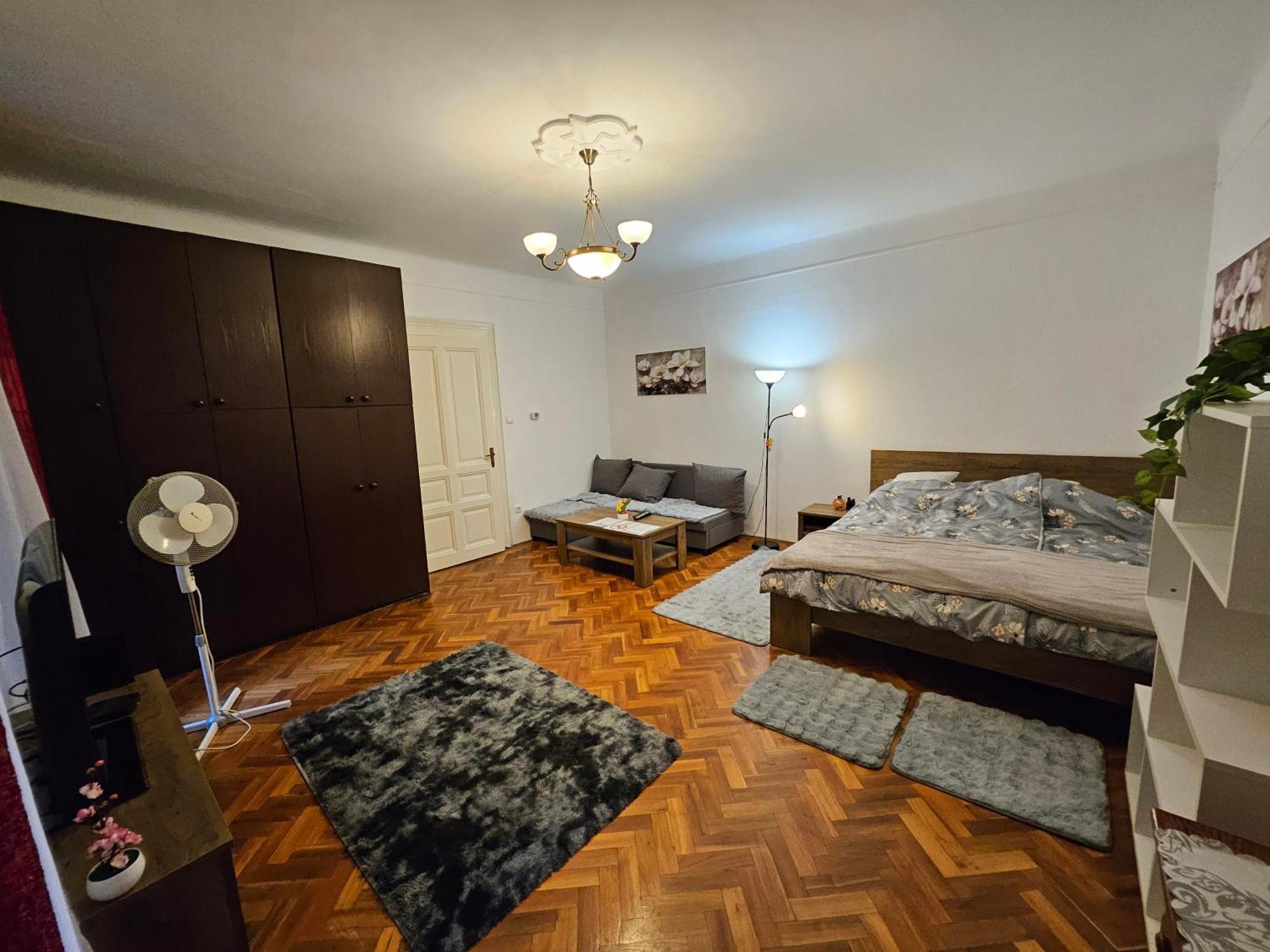 Pet Friendly 2Bdr Apartment บูดาเปสต์ ภายนอก รูปภาพ