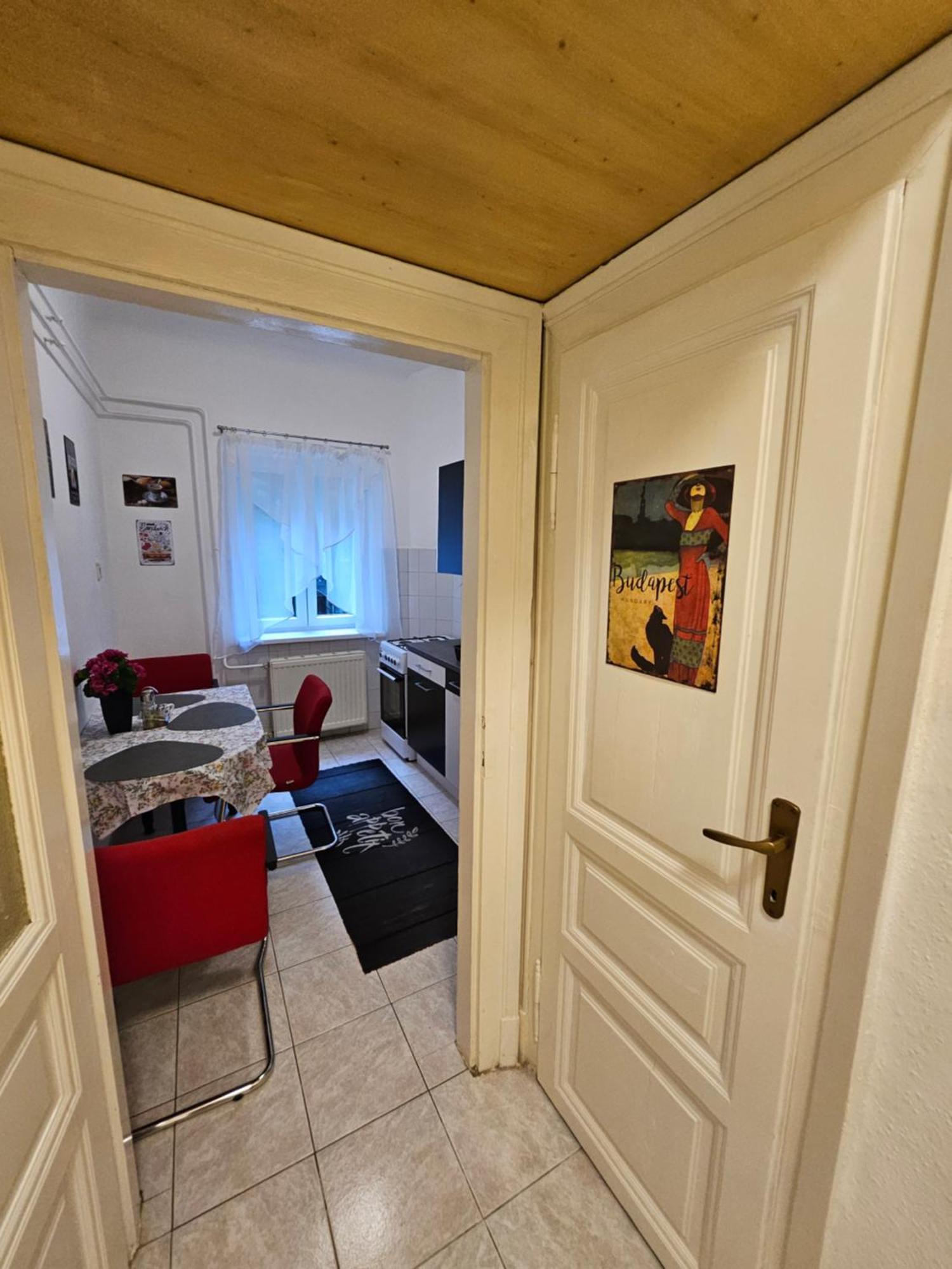Pet Friendly 2Bdr Apartment บูดาเปสต์ ภายนอก รูปภาพ